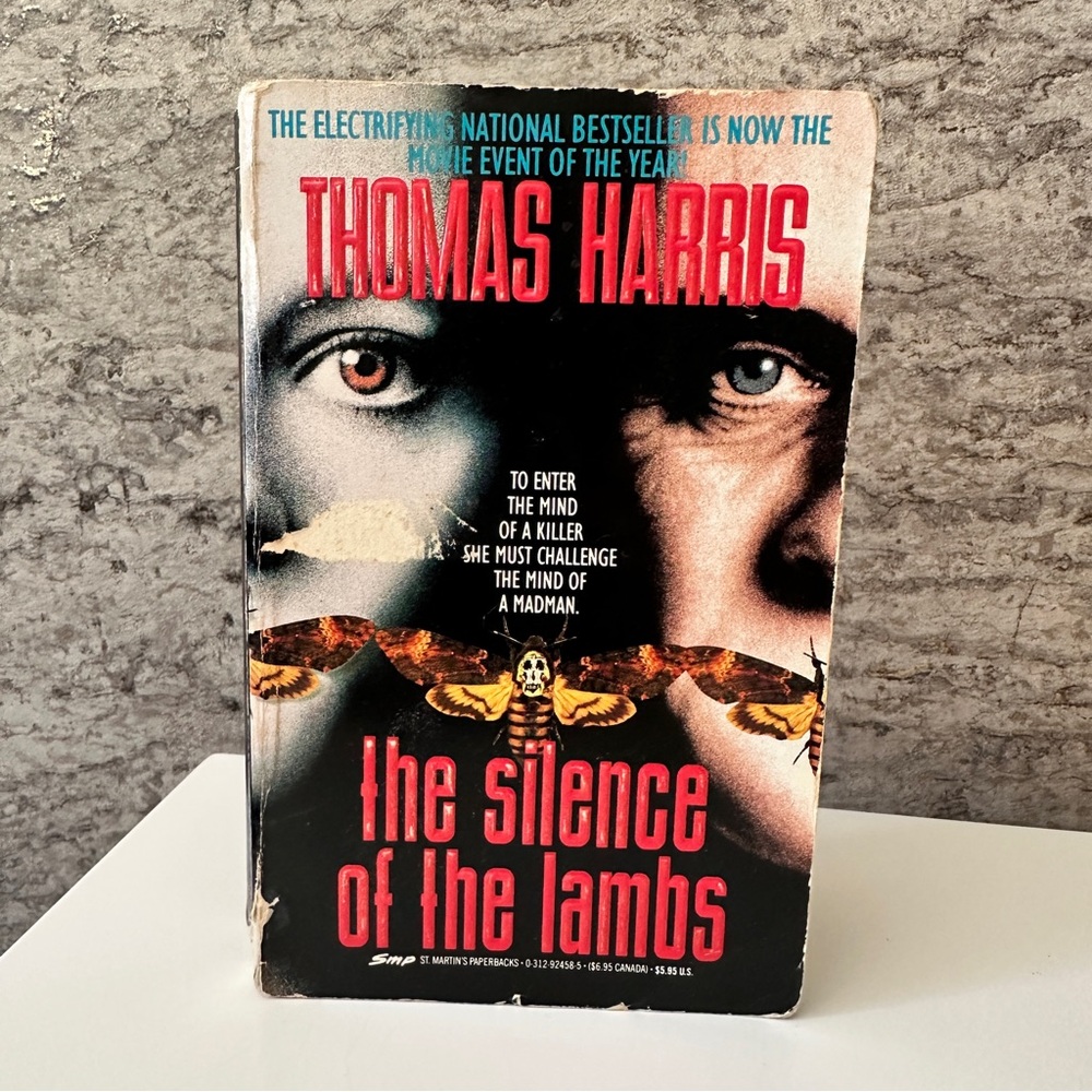 Book: The Silence of the Lambs  by Thomas Harris 1990 Paperback Horror / Murder